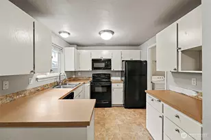 12014 113th Ave Ct E, Puyallup, WA 98374 - Photo 8
