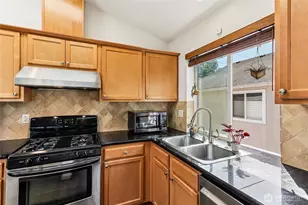 4856 18th Ave SW, Seattle, WA 98106 - Photo 12