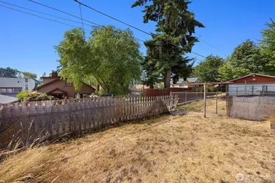 941 N 103rd Street, Seattle, WA 98133 - Photo 16