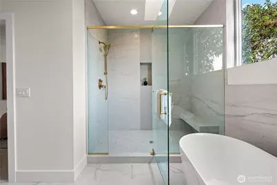 613 18th Avenue E, Seattle, WA 98112 - Photo 16