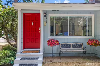 18005 Fremont Avenue N, Shoreline, WA 98133 - Photo 1