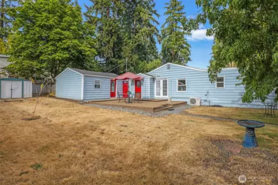 18005 Fremont Avenue N, Shoreline, WA 98133 - Photo 20