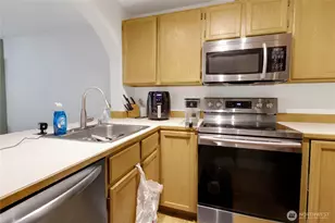 17521 118th Ave SE, Renton, WA 98058 - Photo 10