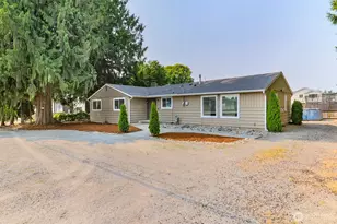 8903 128th St E, Puyallup, WA 98373 - Photo 2