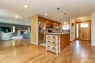 8903 128th St E, Puyallup, WA 98373 - Photo 4