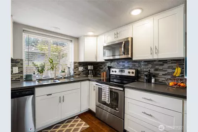 2010 148th Street E, Tacoma, WA 98445 - Photo 12