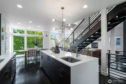 223 NW 87th St, Seattle, WA 98117 - Photo 12
