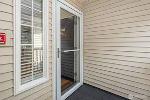 12120 NE 172nd Pl, Bothell, WA 98011 - Photo 2