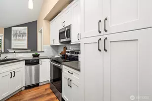 12120 NE 172nd Pl, Bothell, WA 98011 - Photo 8