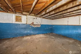 945 N 103rd St, Seattle, WA 98133 - Photo 12