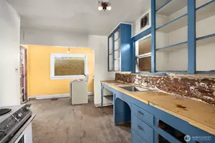 945 N 103rd St, Seattle, WA 98133 - Photo 6