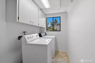 17816 NE 12th Street, Bellevue, WA 98008 - Photo 20