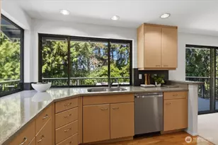 17816 NE 12th St, Bellevue, WA 98008 - Photo 8