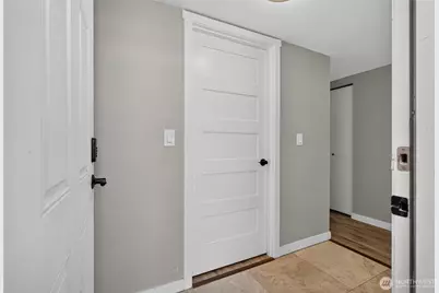 12424 NE 145th St #C10, Kirkland, WA 98034 - Photo 24