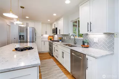 19704 NE 158th Street, Woodinville, WA 98077 - Photo 8