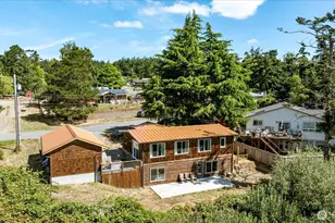 854 Burroughs Ave, Oak Harbor, WA 98277 - Photo 36