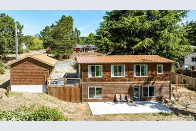 854 Burroughs Avenue, Oak Harbor, WA 98277 - Photo 38