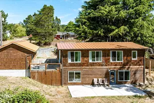 854 Burroughs Ave, Oak Harbor, WA 98277 - Photo 38