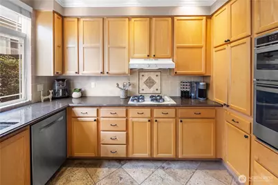 8630 113th Lane NE, Kirkland, WA 98033 - Photo 16