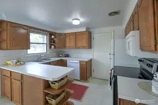 4619 17th Ave SE, Lacey, WA 98503 - Photo 8