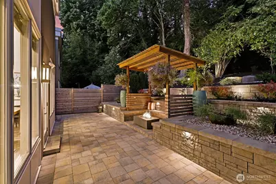 604 Bellevue Way SE, Bellevue, WA 98004 - Photo 34