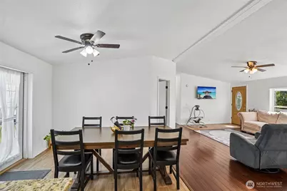 127 Pioneer Avenue NE, Castle Rock, WA 98611 - Photo 12