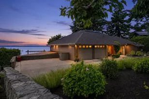 24 Shorewood Dr, Bellingham, WA 98225 - Photo 2