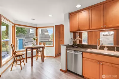 917 S 222nd Street, Des Moines, WA 98198 - Photo 16