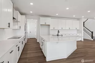13910 207th Ave E, Bonney Lake, WA 98391 - Photo 10