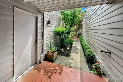 15000 Village Green Drive #27, Bothell, WA 98012 - Photo 4