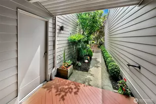 15000 Village Green Dr, Bothell, WA 98012 - Photo 4