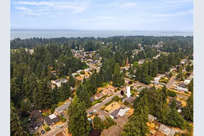 20019 81st Avenue W, Edmonds, WA 98026 - Photo 38