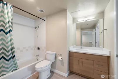 2600 2nd Ave #615, Seattle, WA 98121 - Photo 16