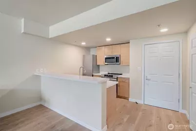 2600 2nd Ave #615, Seattle, WA 98121 - Photo 6