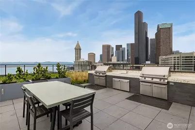 450 Main Street #1205, Seattle, WA 98104 - Photo 2