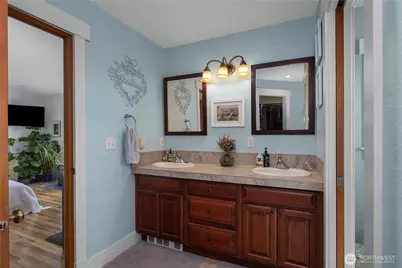 710 Puget Street NE, Olympia, WA 98506 - Photo 28