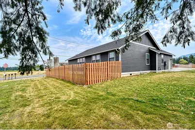 1112 Falcon Court, Everson, WA 98247 - Photo 8