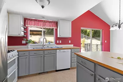 7331 NE Morning View Avenue, Bremerton, WA 98311 - Photo 12