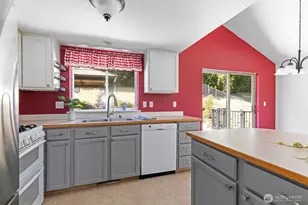 7331 NE Morning View Ave, Bremerton, WA 98311 - Photo 12