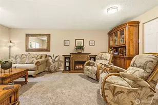 5719 Hwy Pl, Everett, WA 98203 - Photo 14