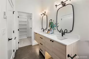 613 B 18th Ave E, Seattle, WA 98112 - Photo 10