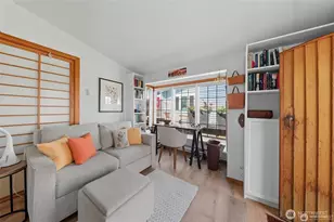 2727 Fairview Ave E, Seattle, WA 98102 - Photo 10