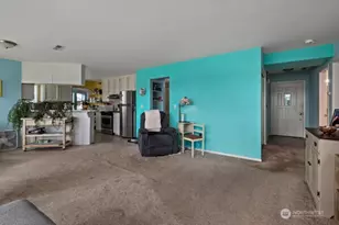 651 SE Bayshore Dr, Oak Harbor, WA 98277 - Photo 32