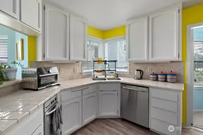 651 SE Bayshore . Drive #B201, Oak Harbor, WA 98277 - Photo 26