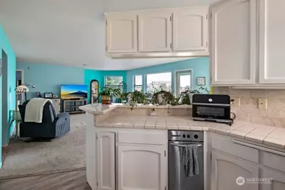 651 SE Bayshore . Drive #B201, Oak Harbor, WA 98277 - Photo 24