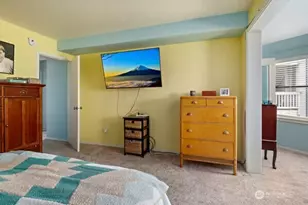 651 SE Bayshore Dr, Oak Harbor, WA 98277 - Photo 22