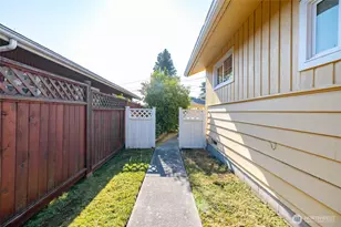 2615 Lincoln St, Bellingham, WA 98225 - Photo 32