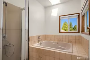 8815 18th Ave SW, Seattle, WA 98106 - Photo 14