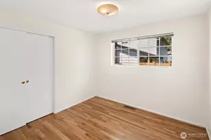 1410 198th St, Shoreline, WA 98177 - Photo 28