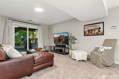 16242 NE 30th Street, Bellevue, WA 98008 - Photo 22